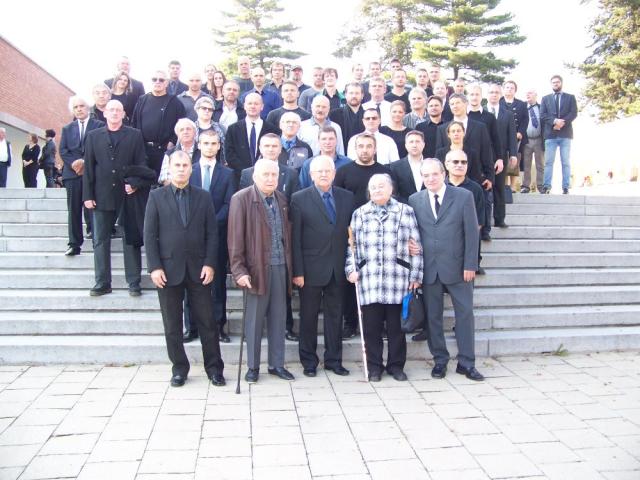 Mirek pohřeb_společné foto_0.JPG